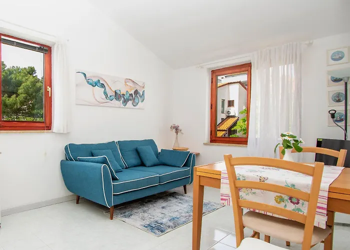 Iva *