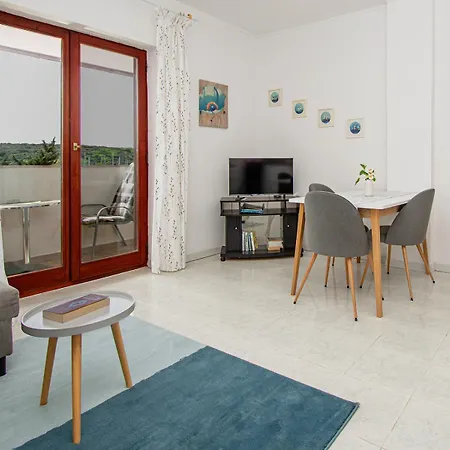 Apartament Iva *